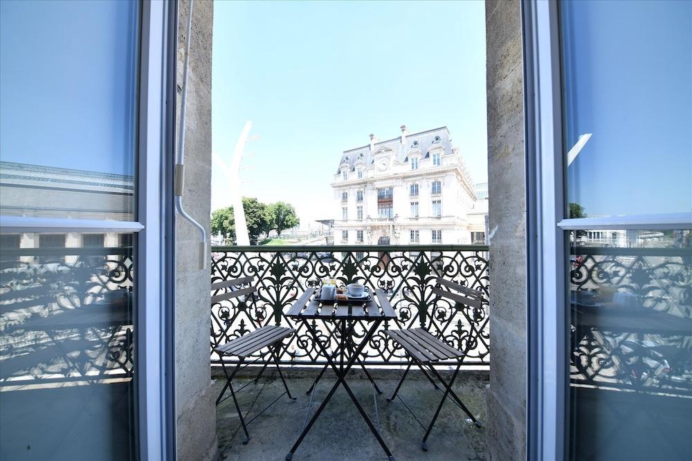 Bdx - Gare Saint-jean - Les Collectionneurs 3* Bordeaux