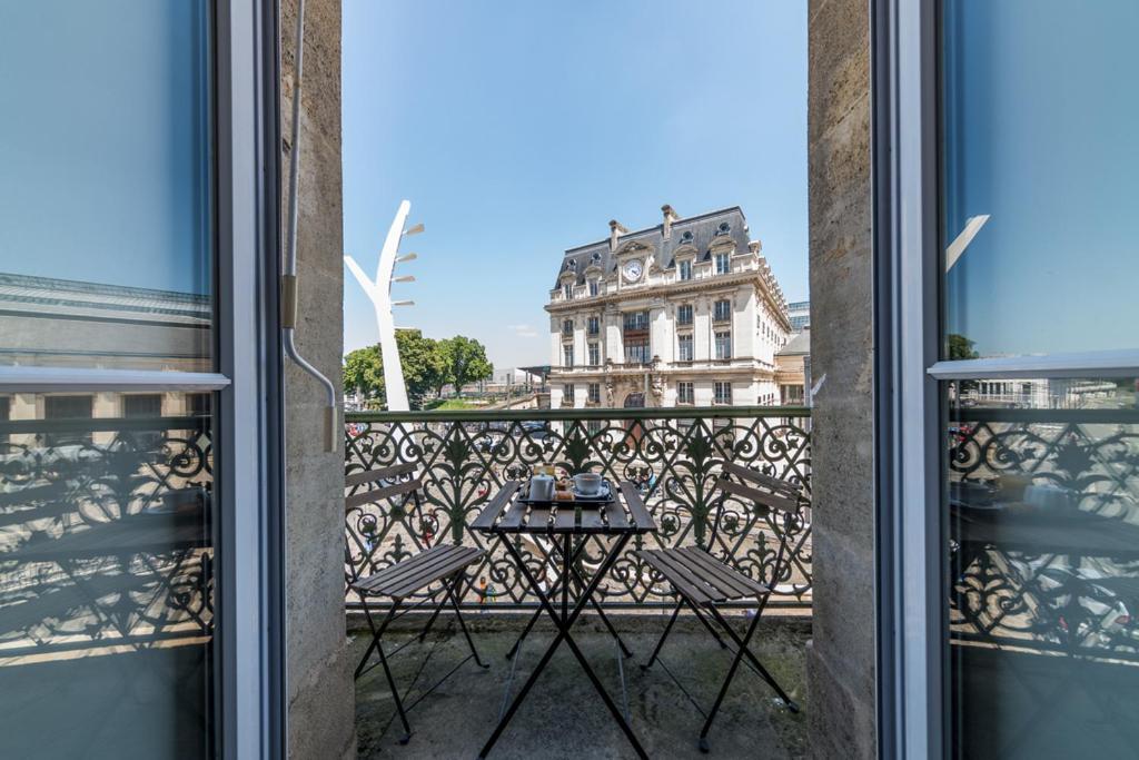 Bdx - Gare Saint-jean - Les Collectionneurs Hotel
