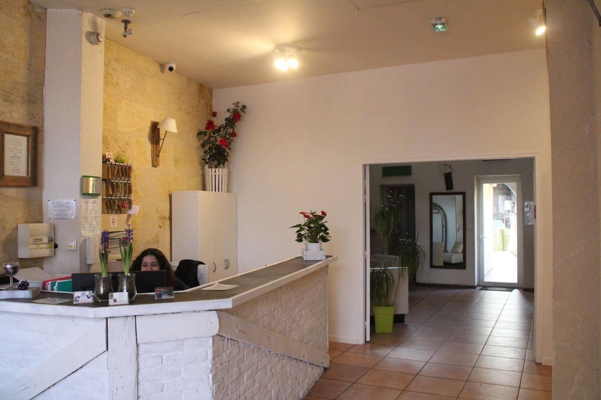 Bdx - Gare Saint-jean - Les Collectionneurs 3*