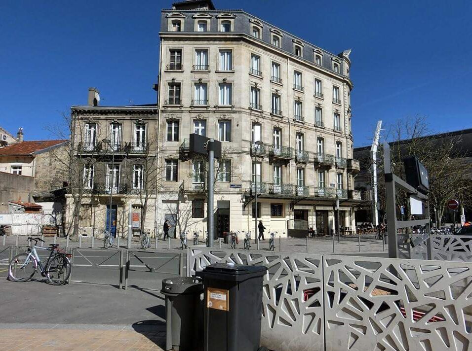Bdx - Gare Saint-jean - Les Collectionneurs 3*